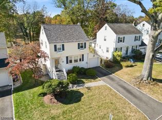 24 E Harrison Pl, Livingston Twp., NJ 07039