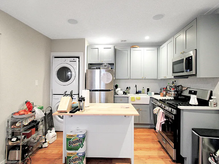 389 Monroe St #2 — Photo 2