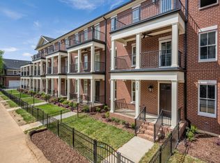 235 Walnut St #33, Chattanooga, TN 37403