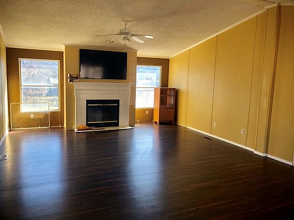 2nd image of 224 Woodcreek Dr