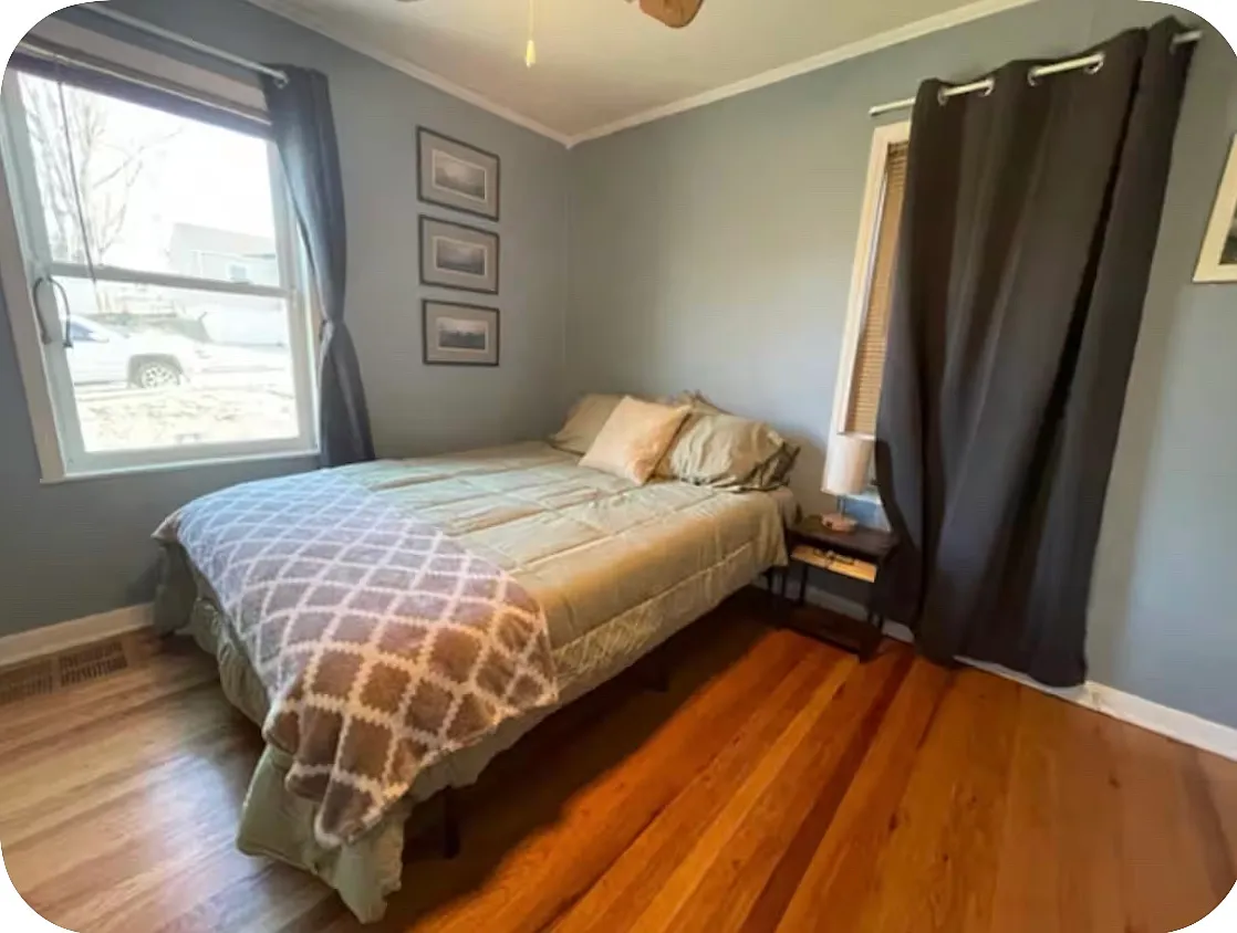 3 bed, 1185 sqft, $1,750 — Photo 2