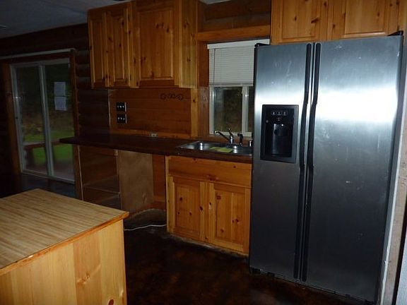 4th image of 1241 Toonerville Dr NE