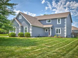 1820 N 160th St, Basehor, KS 66007