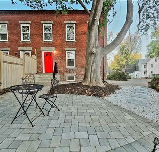 321 Riverside Dr, Northampton, MA, 01062