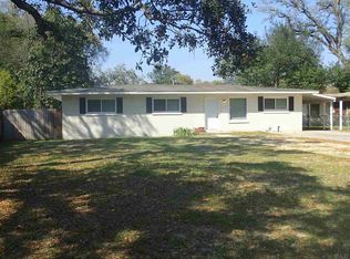 15 Saint Regis Dr, Pensacola, FL 32505