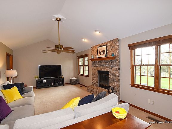 2nd image of 245 Carriage Hill Dr