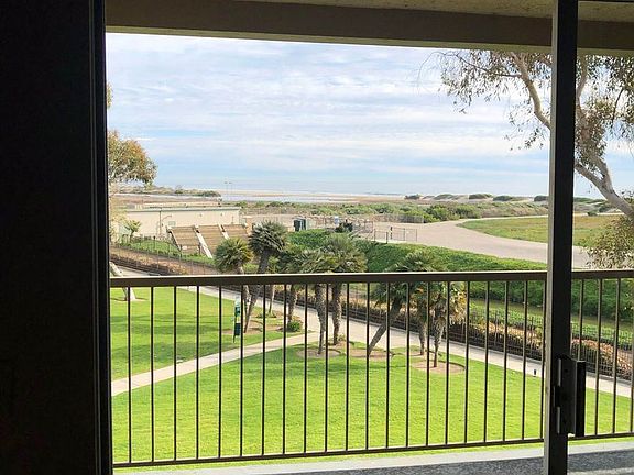 2nd image of 747 Reef Cir
