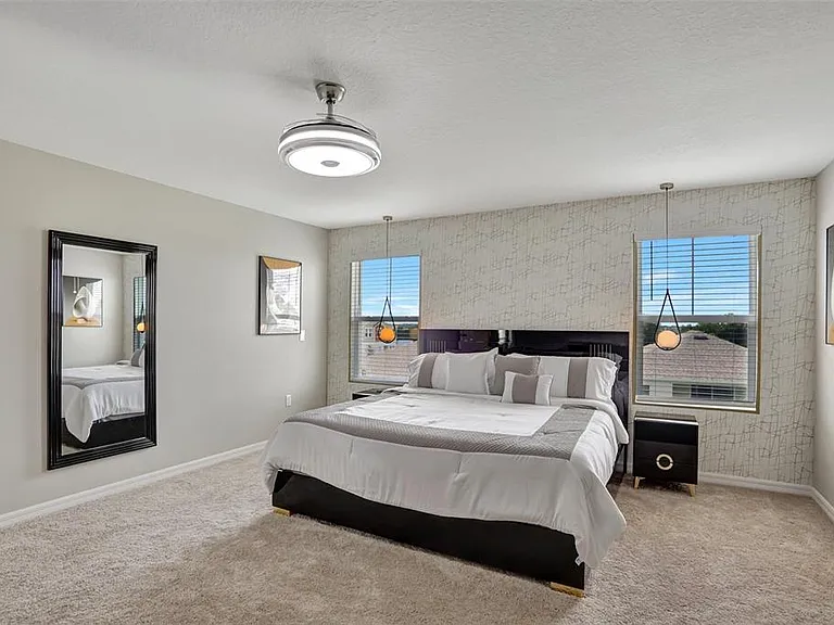 2405 Oakwood Ln — Photo 26