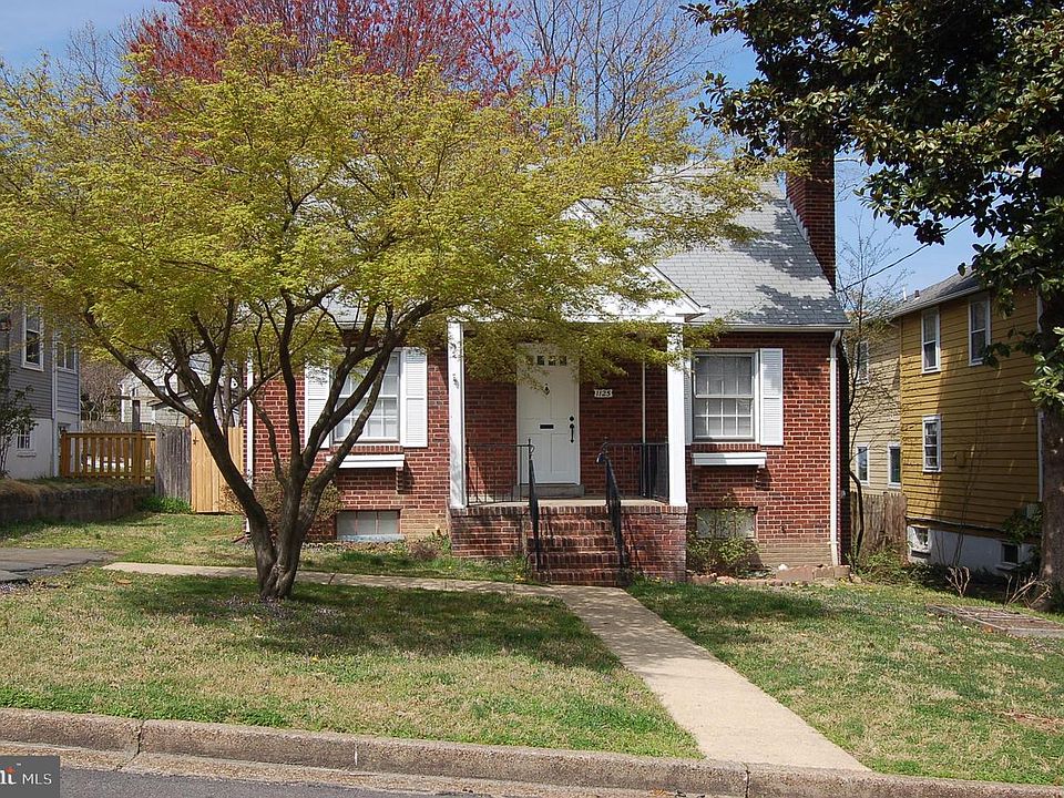 1st image of 1125 18th St S