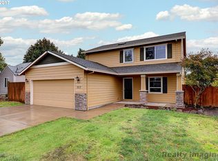 203 Leroy St, Molalla, OR 97038