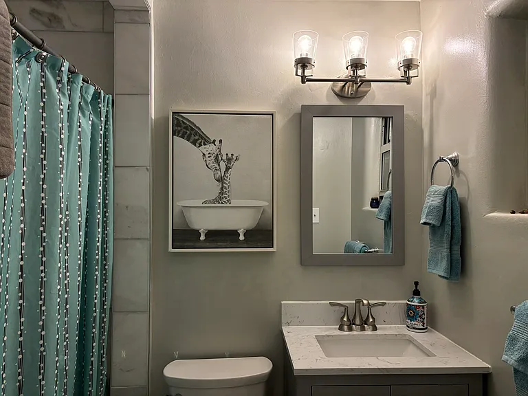 717 Alvarado Dr SE — Photo 16