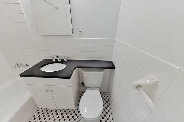 Rented by CitySites Real Estate Group | media 14