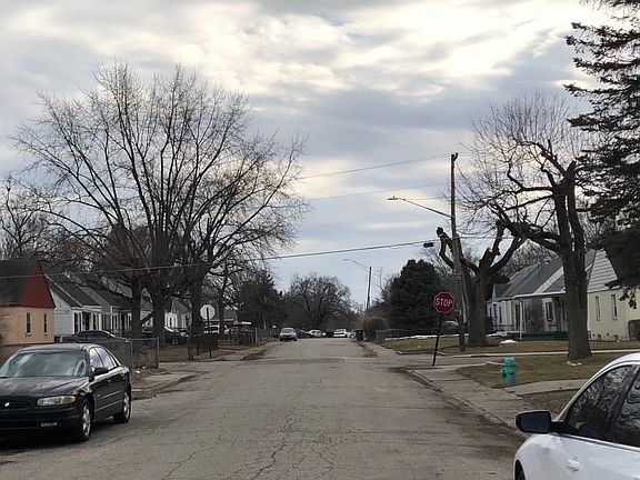 4th image of 1906 N Holmes Ave