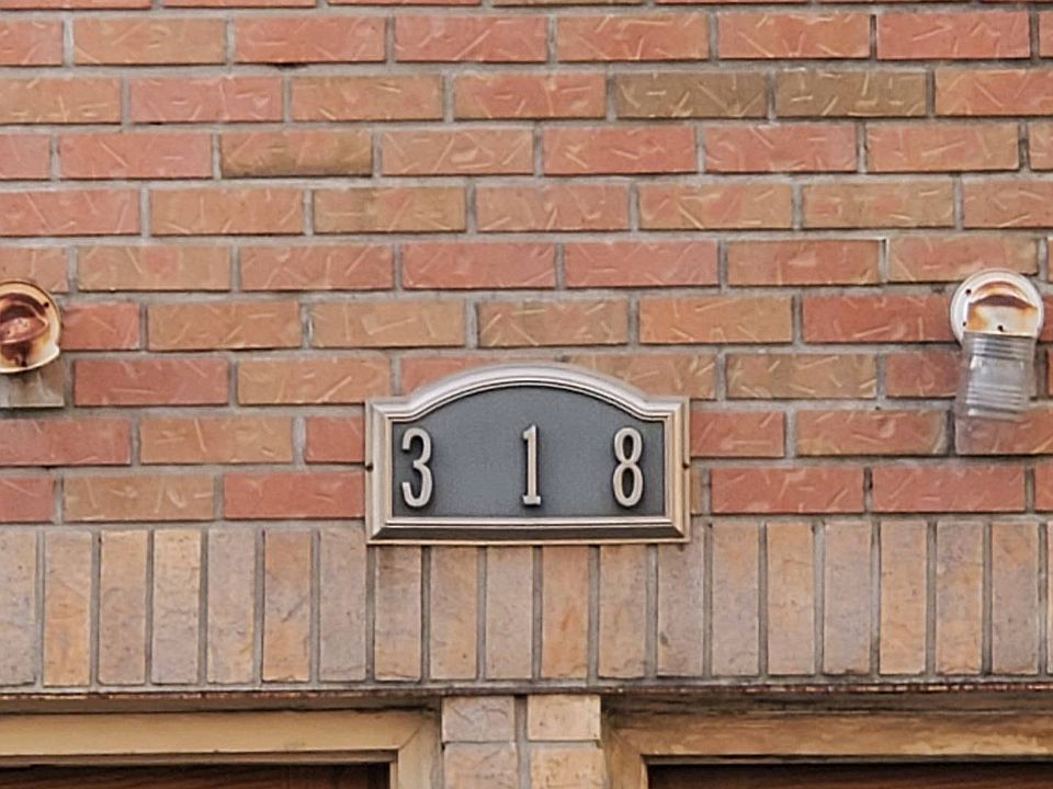 Building Photo 3