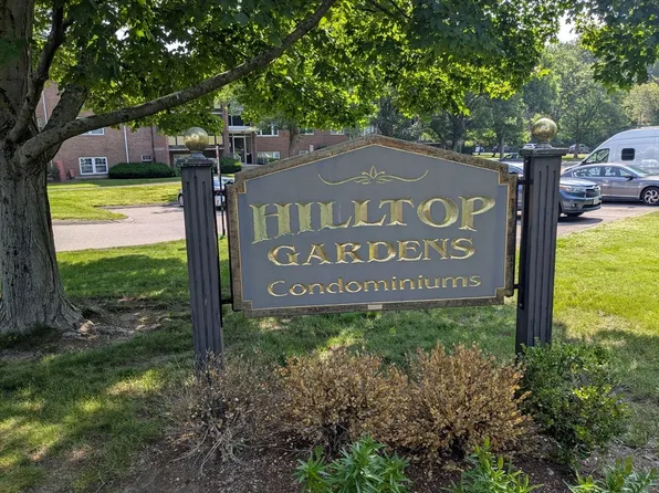 253 Rock St Unit 253, Norwood, MA 02062