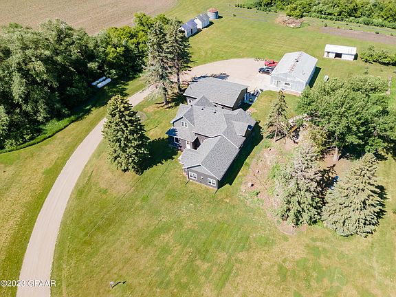 2nd image of 3445 2nd Ave NE