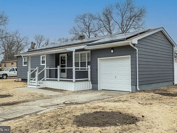 3rd image of 2 Cardinal Rd