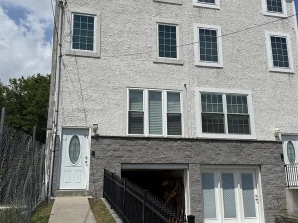 21 Rose Ln, New Castle, DE 19720