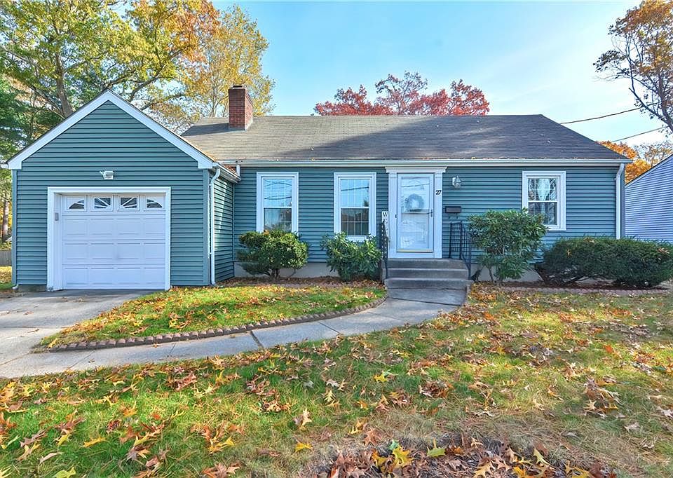 27 Jay St, Rumford, RI 02916 Zillow