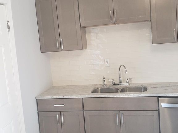 5th image of 3535 N Linder Ave #2N