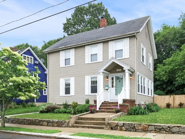 47 Moffatt Rd, Salem, MA 01970