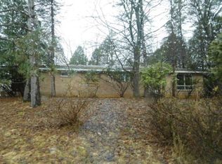 17 Oxford Rd, Troy, NY 12180