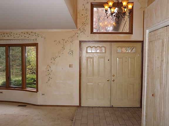 2nd image of 1111 Vinewood Ave