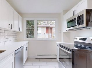 1370 Silver Spear Road, Mississauga, ON L4Y 2X2