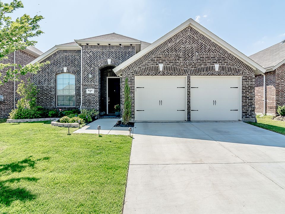 1st image of 904 Goldenmist Dr