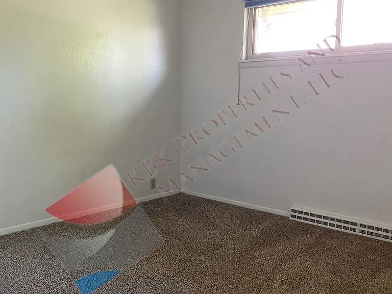 711 Murphy Dr — Photo 13