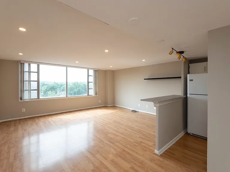 4600 Duke St #700 — Photo 5