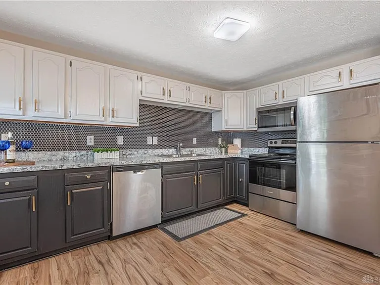 5276 Buckner Dr — Photo 11