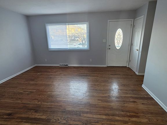 2nd image of 4902 43rd Ave #1