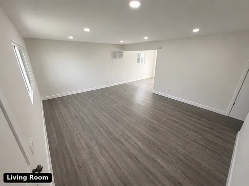 4729 Merced Ave Photo 1