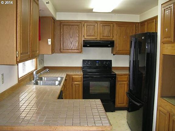 3rd image of 13901 NE 7th Way