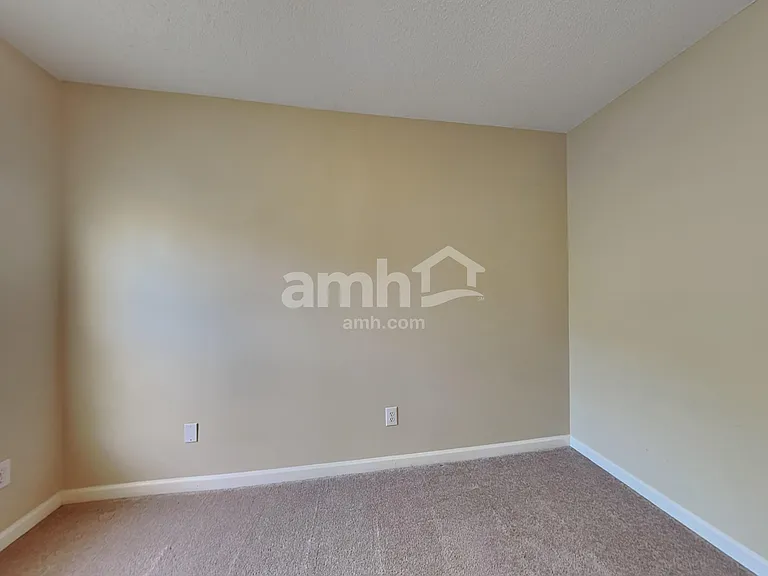 720 Waterbrook Ln — Photo 16