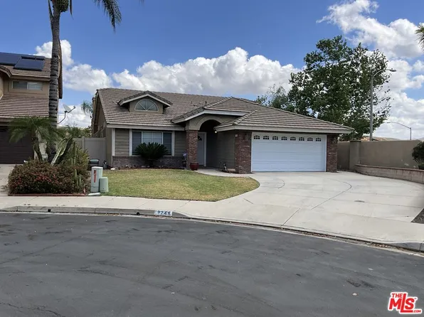 9248 Camphor Tree Ct, Corona, CA 92883