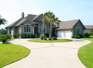2 Cedar Ct, Hilton Head Island, SC 29926