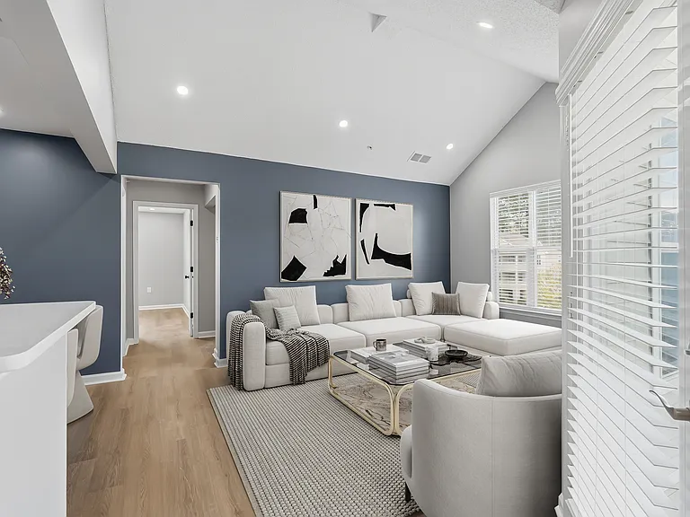 The Pointe @ Apex Apartments — Photo 14