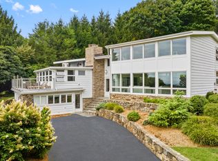 221 High Meadow Rd, Southport, CT 06890