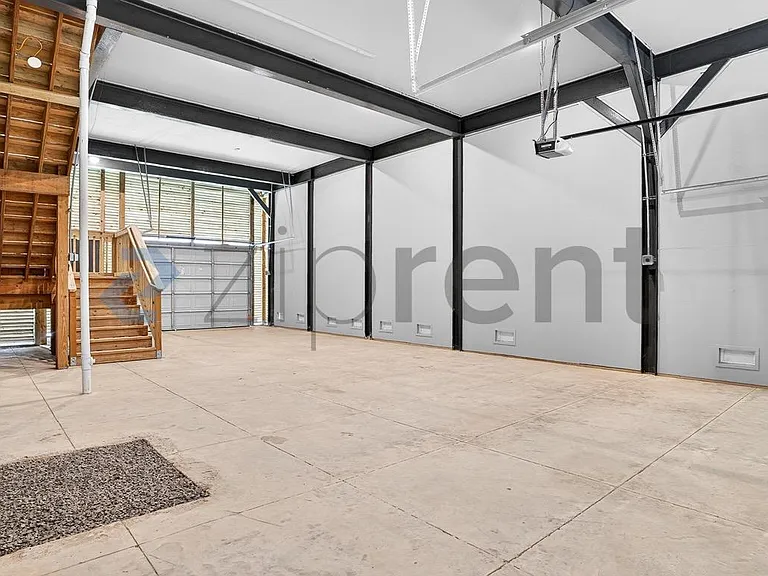 4413 Anthony Court Ln — Photo 20