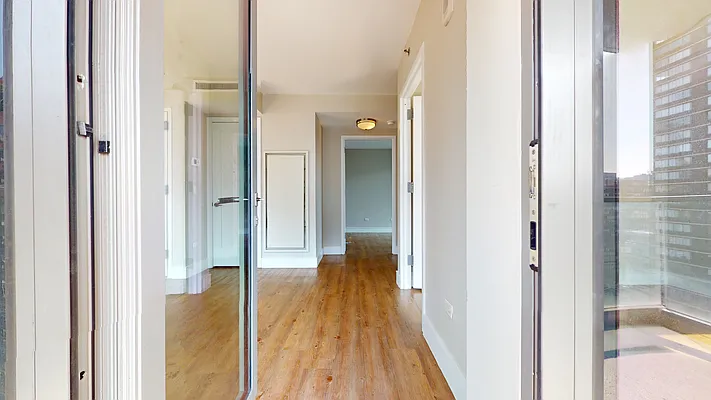 Rented by Bond New York | media 62