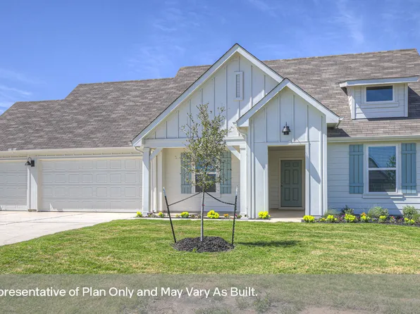 375 McGinty Meadow Drive, Lockhart, TX 78644