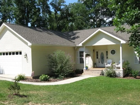 32 Hawkins Dr, Leicester, NC 28748