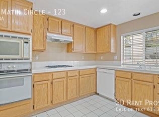1872 Matin Cir UNIT 123, San Marcos, CA 92069