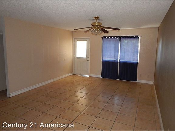 2nd image of 4470 Wendy Ln