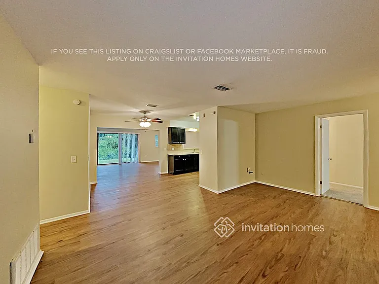 144 Mark David Blvd — Photo 7
