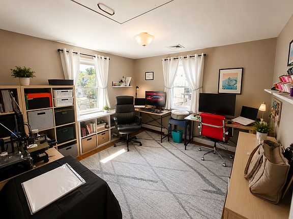 5th image of 58 Fairmont St #2