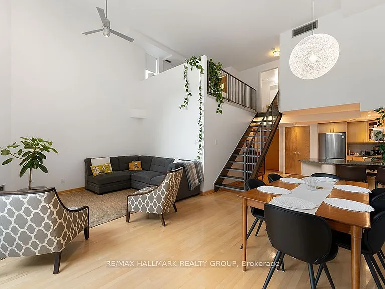 29 Main St #111 — Photo 15