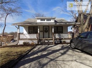 10600 E 18th St, Independence, MO 64052